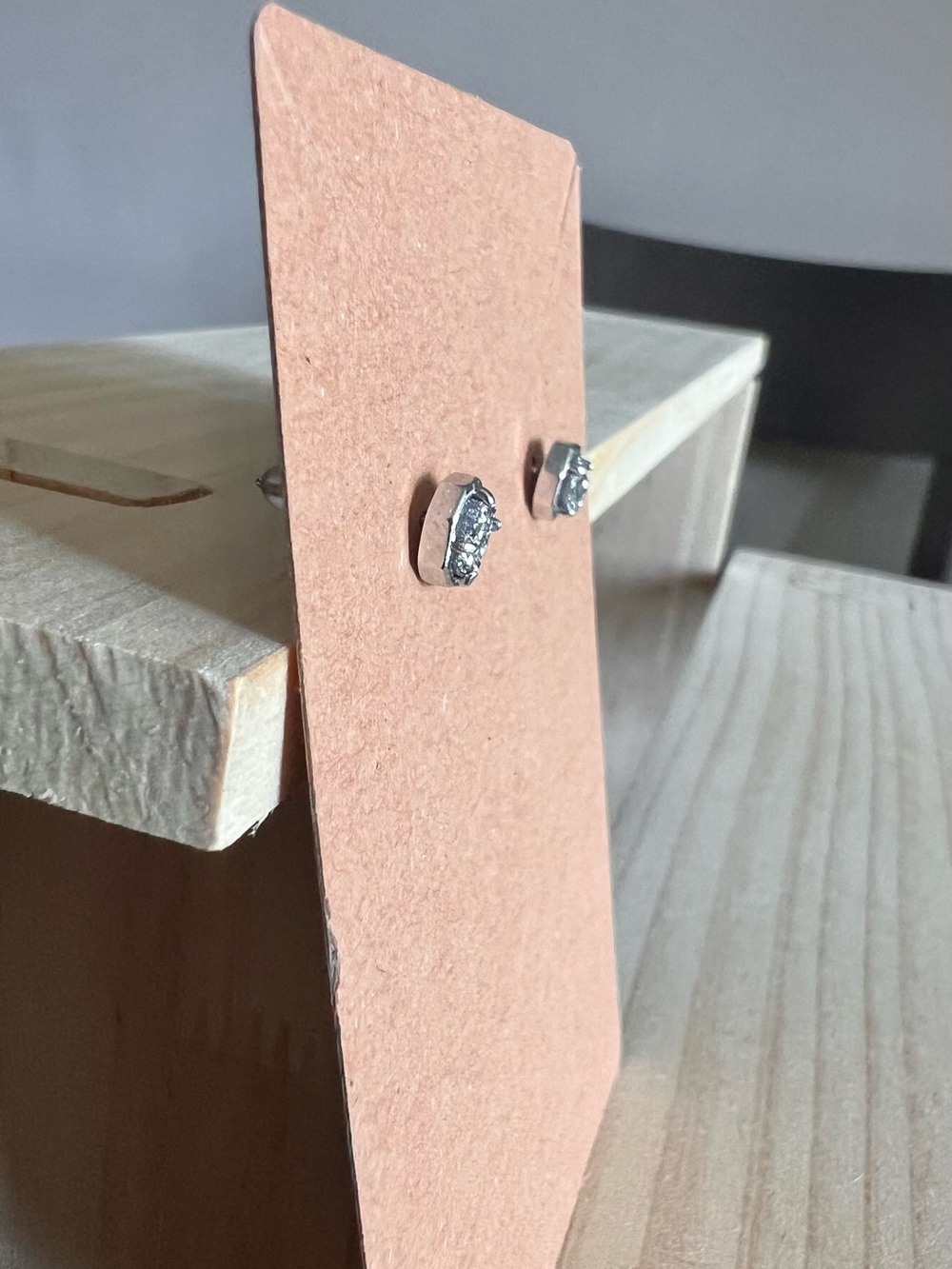 Kendra Scott Nola Stud Earrings Platinum Druzy - Picture 10 of 12
